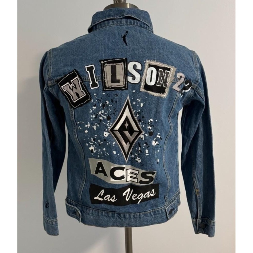 Las Vegas Aces A'ja Wilson #22 WNBA Women's FISLL Blue Denim Jacket Size: S NWT